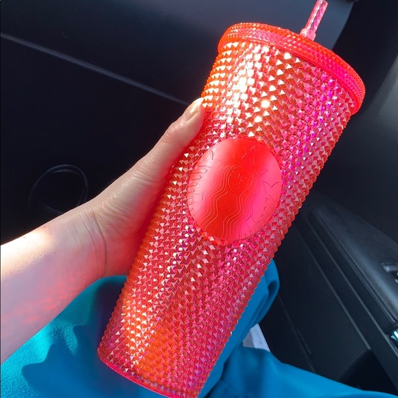 Accessories - Gorgeous neon pink Starbucks studded cup